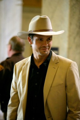 Justified_Timothy_Olyphant.jpg