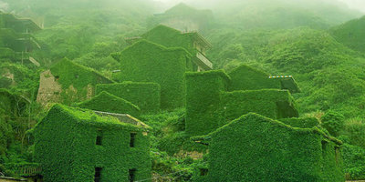 Abandoned fishing village at the mouth of the Yangtze River.jpg