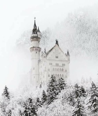 Neuschwanstein Castle.jpg